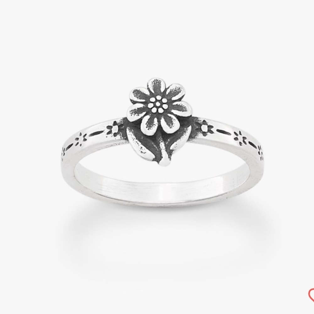 Retiring James Avery  mini Daisy ring